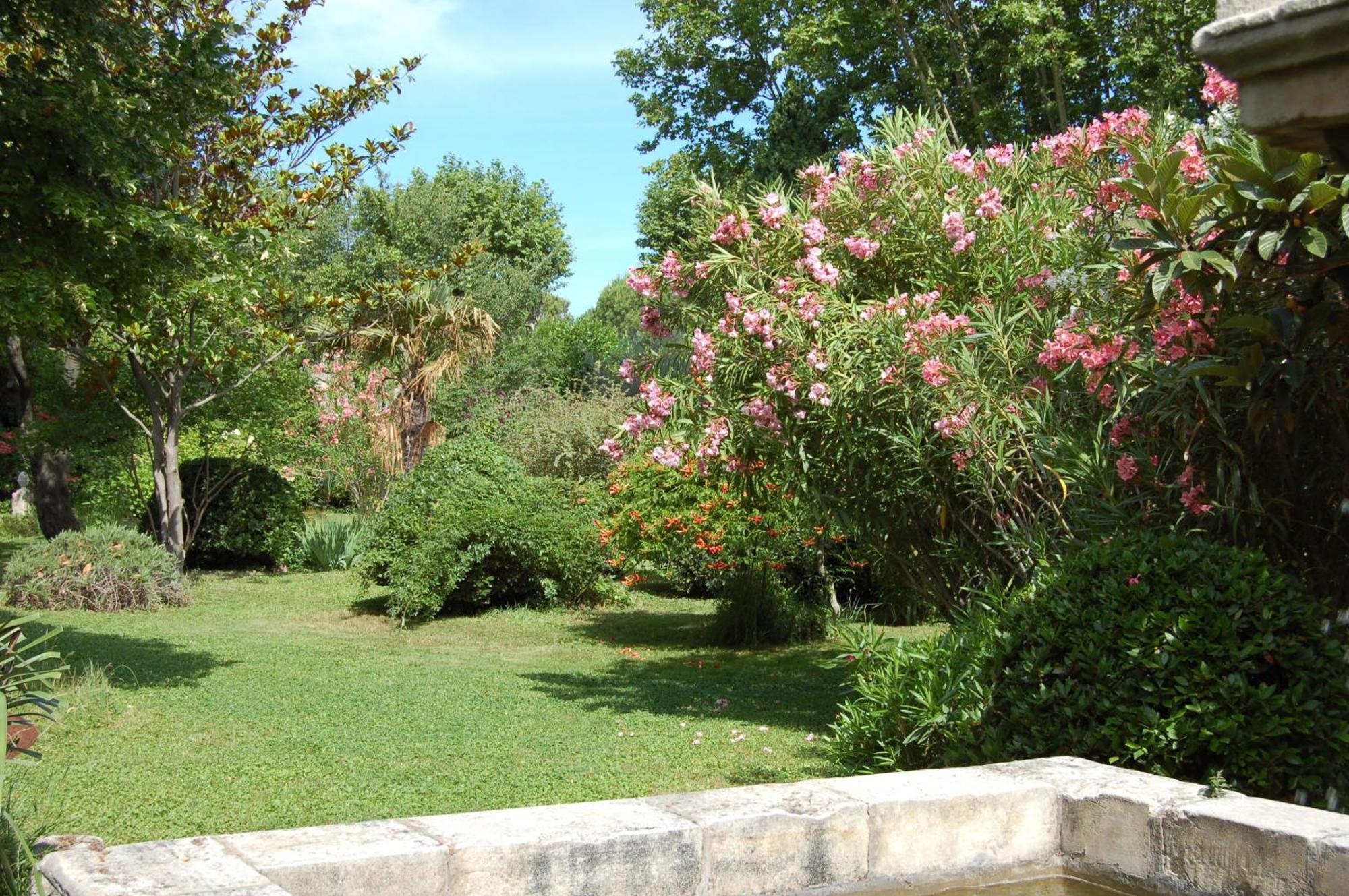 Le Mas Ferrand Graveson Exterior photo