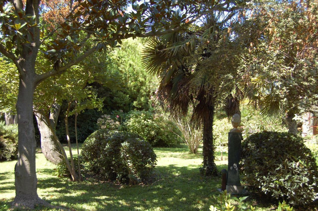 Le Mas Ferrand Graveson Exterior photo