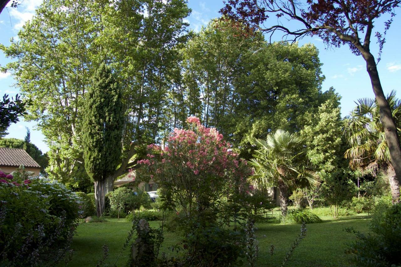 Le Mas Ferrand Graveson Exterior photo